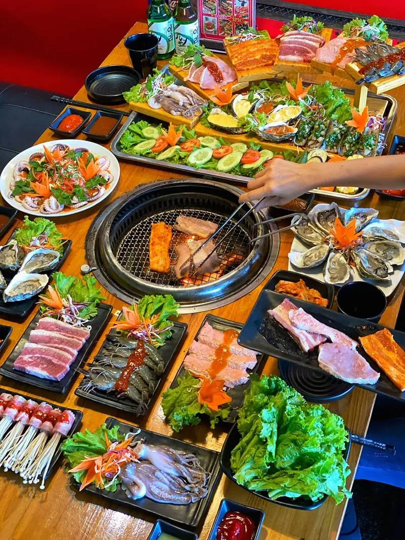 Phá đảo ẩm thực tại top 5 nhà hàng buffet Quy Nhơn ngon hết nấc 6