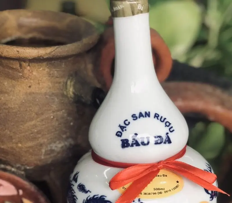 Rượu bầu đ&aacute; B&igrave;nh Định c&oacute; g&igrave;? Kh&aacute;m ph&aacute; m&oacute;n đặc sản d&acirc;n d&atilde; 2