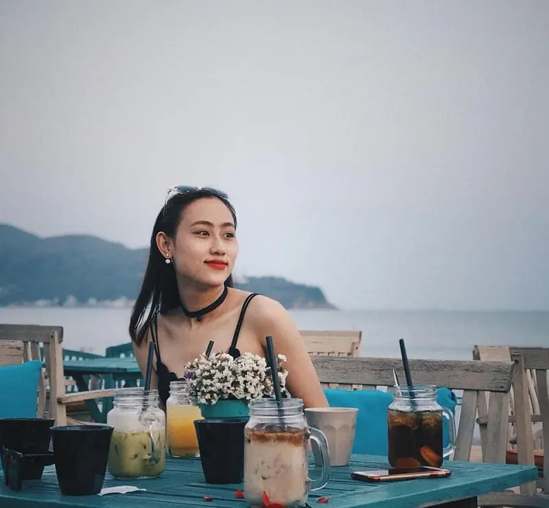 Surf Bar Quy Nhơn view biển gọi ngắm hoàng hôn tuyệt đỉnh 10