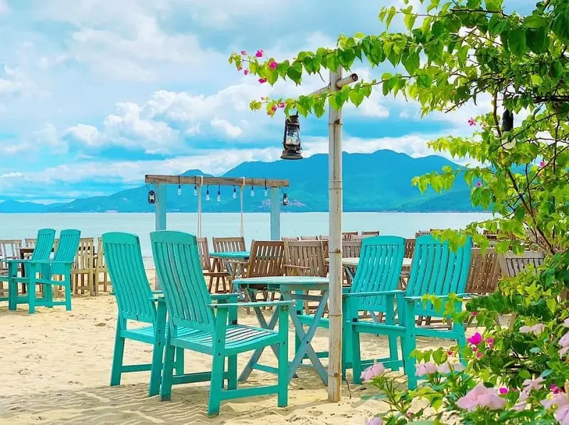 Surf Bar Quy Nhơn view biển gọi ngắm hoàng hôn tuyệt đỉnh 2