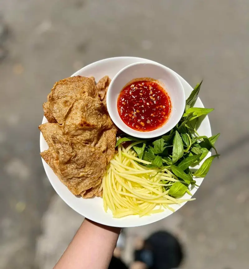 Top 10+ m&oacute;n ăn vặt Quy Nhơn nhất định phải nếm thử 4