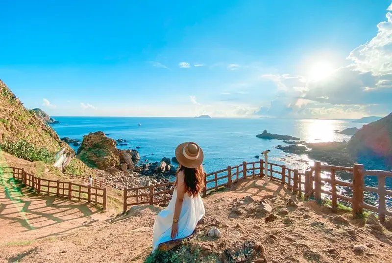 Kỳ Co Eo Gi&oacute;: Thi&ecirc;n đường biển rực rỡ m&agrave;u ti&ecirc;n cảnh 2