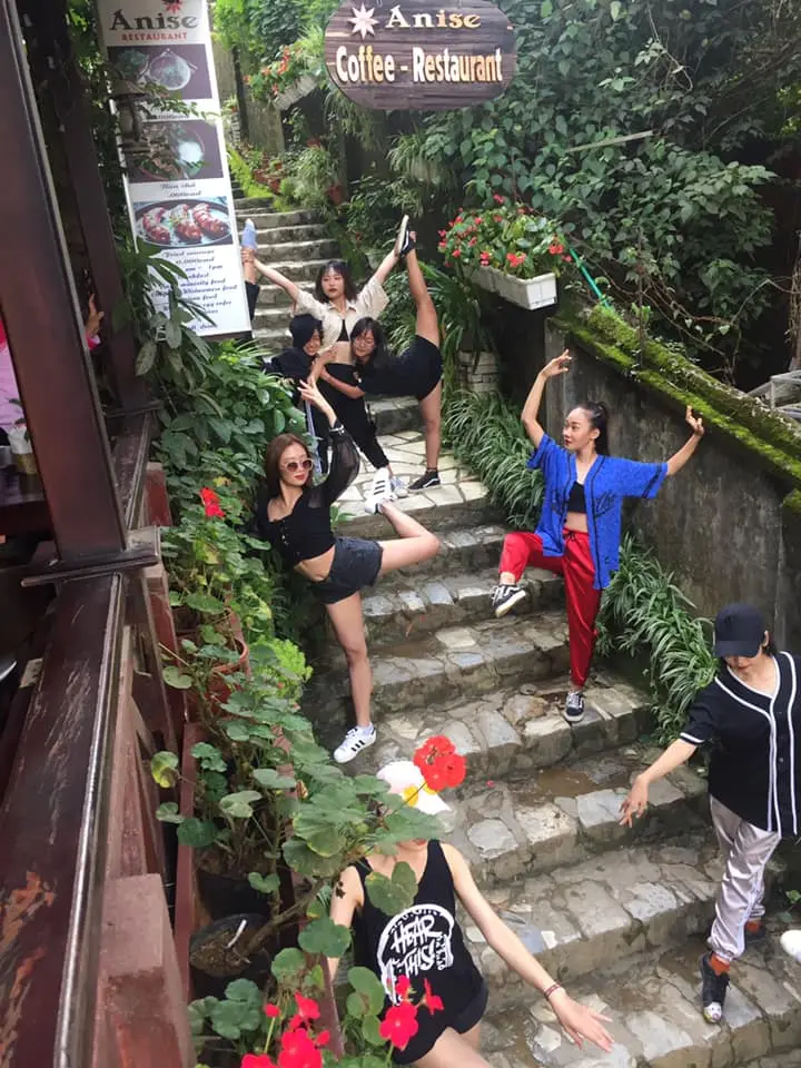 Anise Sapa Restaurant - Nh&agrave; h&agrave;ng kiểu &Acirc;u thơ mộng, ăn l&agrave; m&ecirc; ngay giữa l&ograve;ng Sapa 5