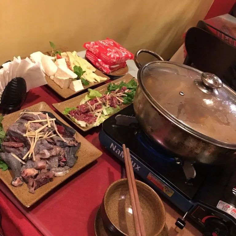 Anise Sapa Restaurant - Nh&agrave; h&agrave;ng kiểu &Acirc;u thơ mộng, ăn l&agrave; m&ecirc; ngay giữa l&ograve;ng Sapa 16