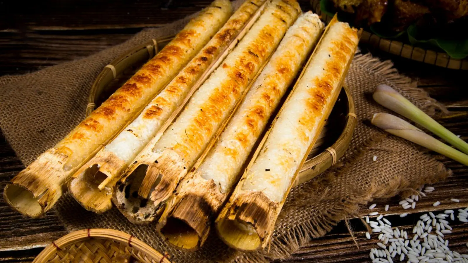 Cơm lam Sapa - M&oacute;n ăn giản đơn nhưng lại ngon miệng đến lạ 3