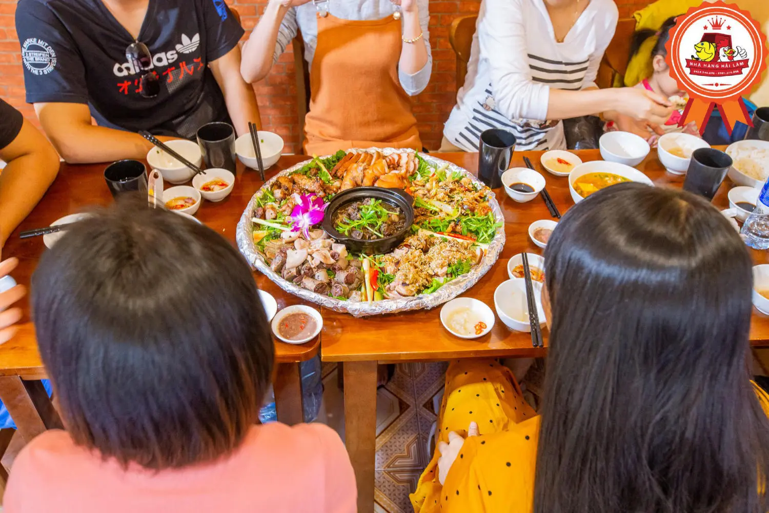 Nh&agrave; h&agrave;ng Hải L&acirc;m - Trải nghiệm thi&ecirc;n đường ẩm thực ngất ng&acirc;y tại Sapa 5