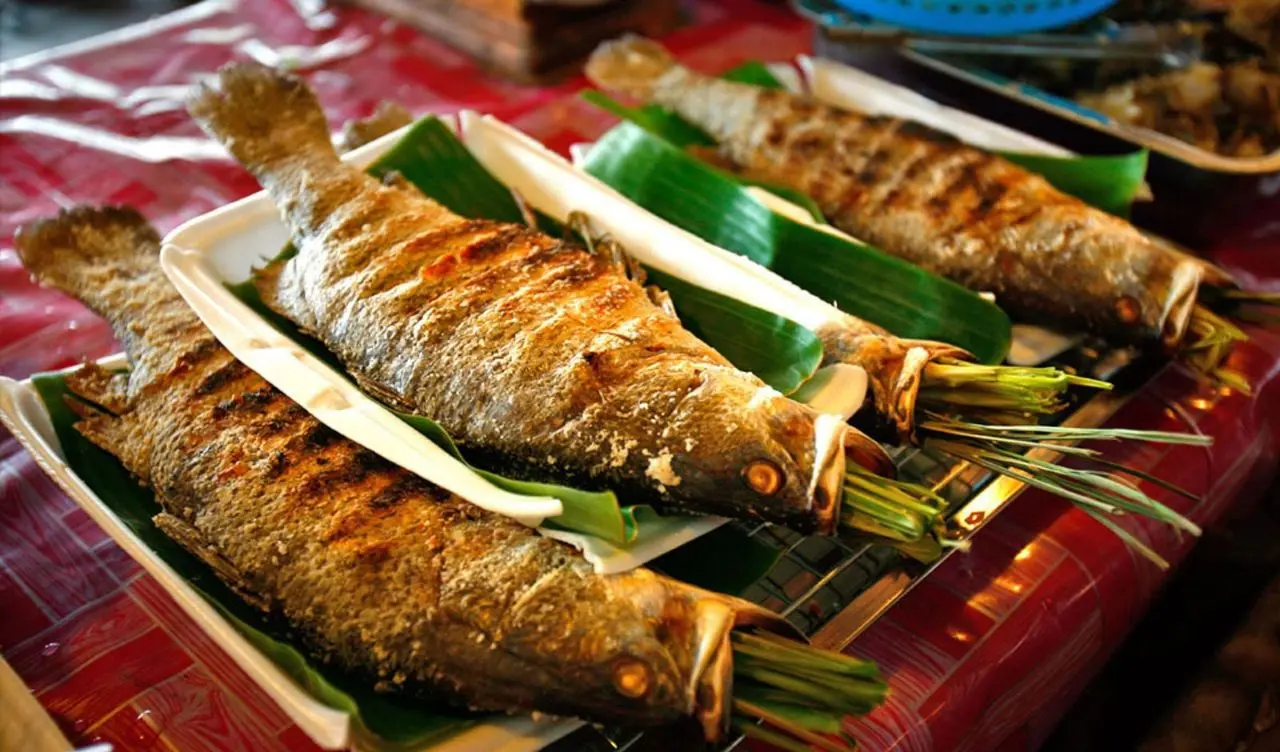 Nh&agrave; h&agrave;ng Hoa Đồng Tiền Sapa - Ng&acirc;y ngất với kh&ocirc;ng gian phố cổ giữa l&ograve;ng Sapa 5