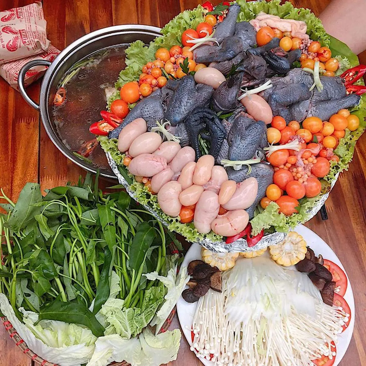 Thuộc nằm l&ograve;ng 4 địa chỉ thưởng thức đặc sản g&agrave; đen Sapa chuẩn vị T&acirc;y Bắc 8