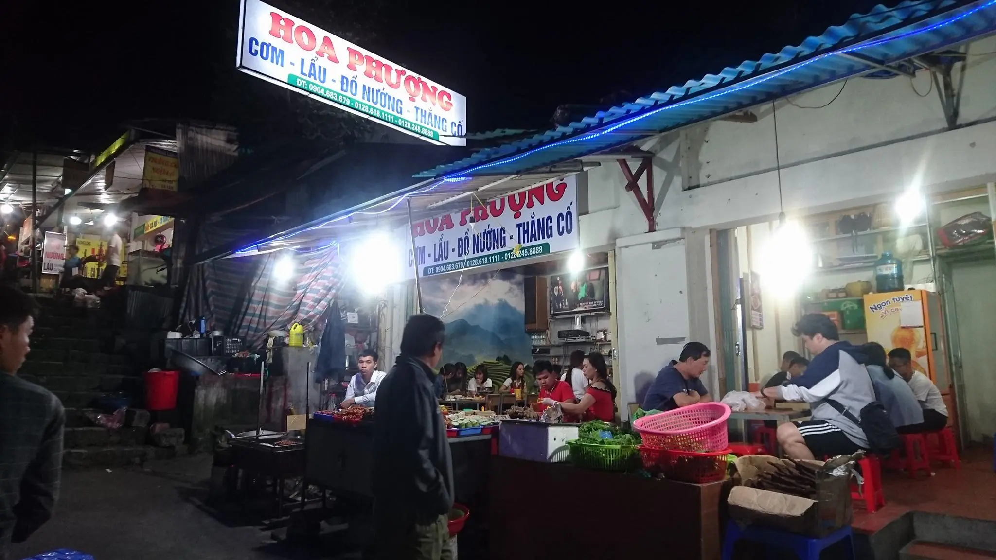 Lẩu nướng Hoa Phượng Sapa - Cùng phá đảo quán ngon hút khách rần rần