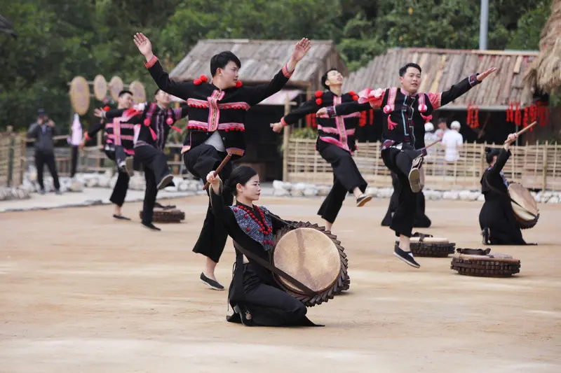 Bản M&acirc;y mang đậm hồn T&acirc;y Bắc dưới ch&acirc;n Fansipan 9
