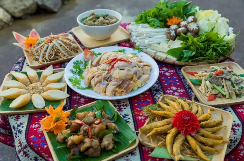 Bản M&acirc;y mang đậm hồn T&acirc;y Bắc dưới ch&acirc;n Fansipan 7