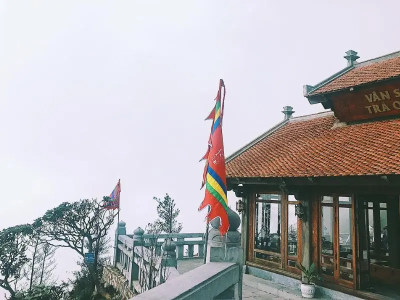 Du lịch Fansipan tự t&uacute;c - B&iacute; k&iacute;p chinh phục n&oacute;c nh&agrave; Đ&ocirc;ng Dương 17