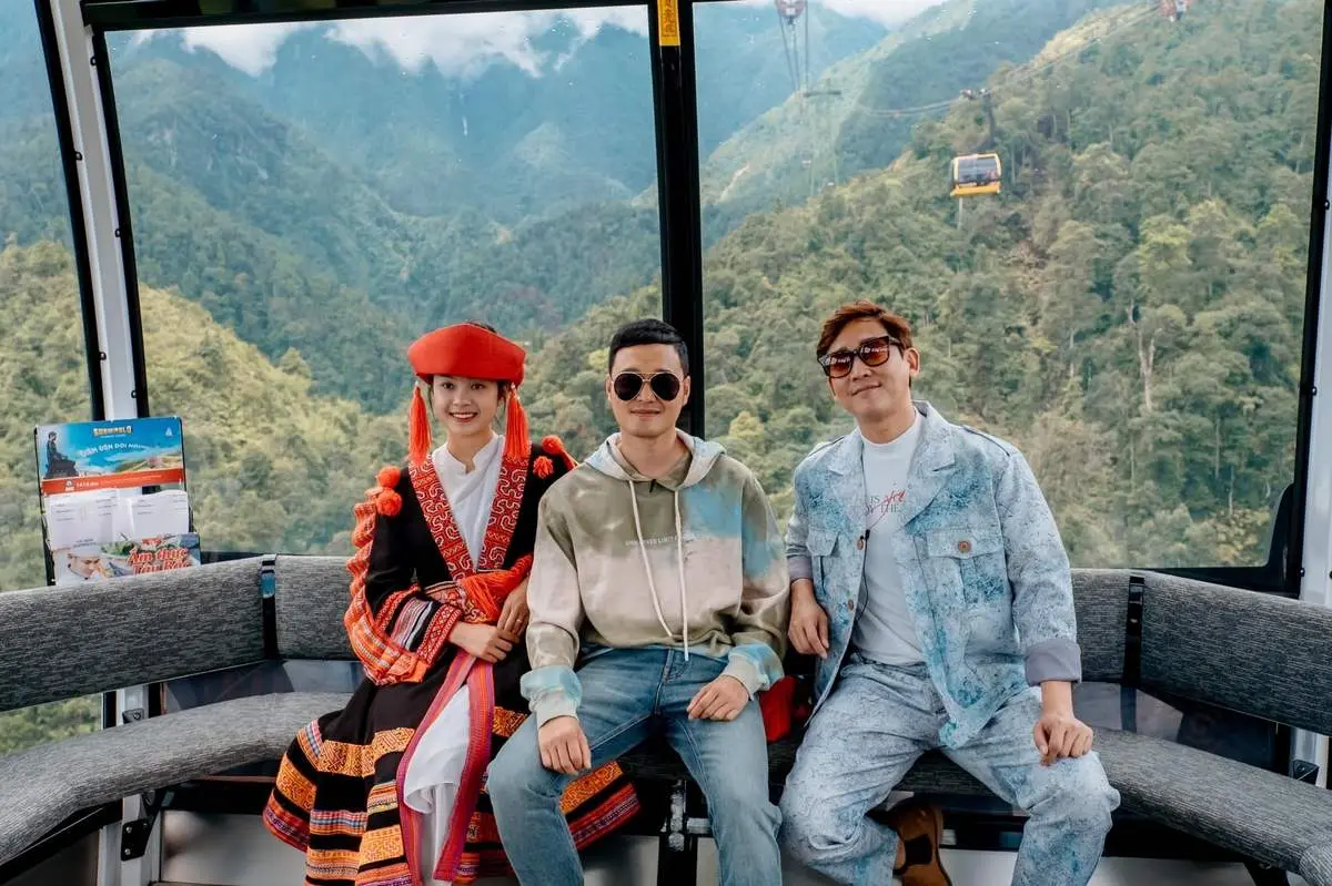 Kh&aacute;m ph&aacute; Sapa - H&agrave;nh tr&igrave;nh du h&iacute; của hai ch&agrave;ng so&aacute;i ca Quang Vinh v&agrave; Hứa Vĩ Văn 2