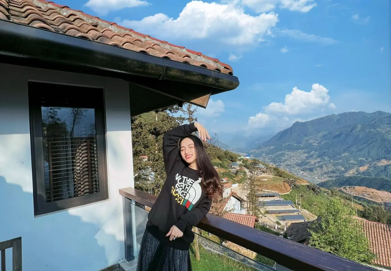 Review Sapa qua list điểm dừng chân ấn tượng của Hoa hậu Hương Giang