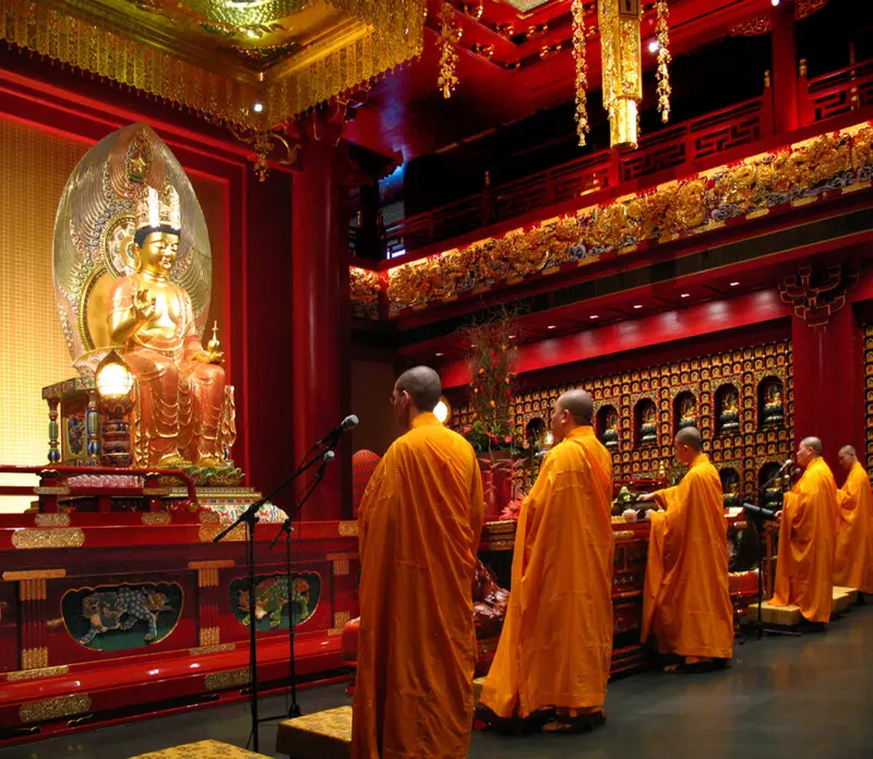 Ch&ugrave;a Răng Phật Singapore kh&ocirc;ng gian linh thi&ecirc;ng giữa l&ograve;ng Chinatown 8