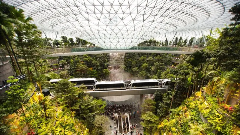 Jewel Changi kiệt t&aacute;c kiến tr&uacute;c h&agrave;i h&ograve;a với thi&ecirc;n nhi&ecirc;n tại Singapore 2