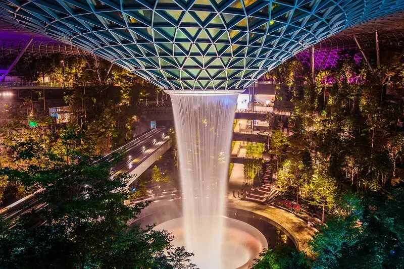 Jewel Changi kiệt t&aacute;c kiến tr&uacute;c h&agrave;i h&ograve;a với thi&ecirc;n nhi&ecirc;n tại Singapore 6