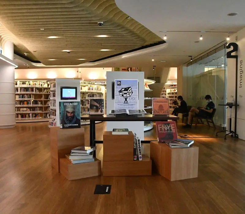 Library@Orchard, nơi kết nối tri thức v&agrave; s&aacute;ng tạo tại Singapore 3