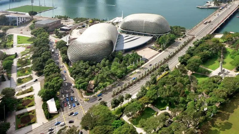 Nh&agrave; h&aacute;t Esplanade, tạo t&aacute;c ho&agrave;n hảo b&ecirc;n bờ vịnh Marina 3