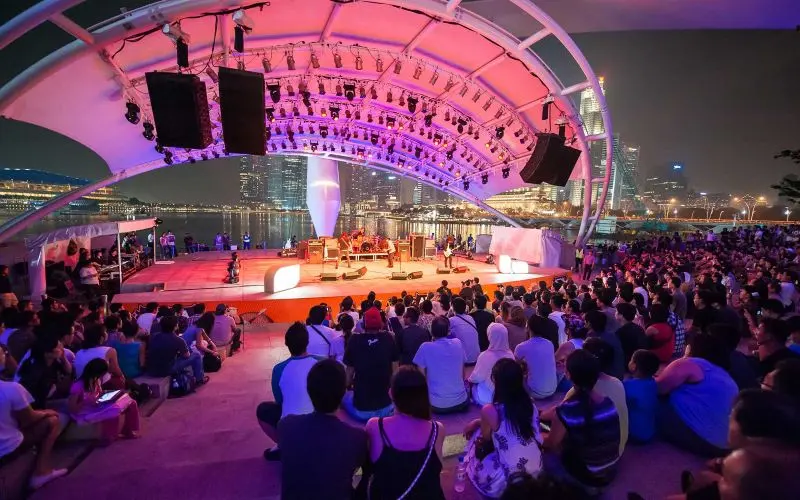 Nh&agrave; h&aacute;t Esplanade, tạo t&aacute;c ho&agrave;n hảo b&ecirc;n bờ vịnh Marina 5