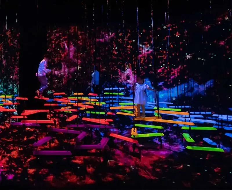Thưởng l&atilde;m Artscience Museum, kh&ocirc;ng gian nghệ thuật nổi tiếng tại Singapore 7