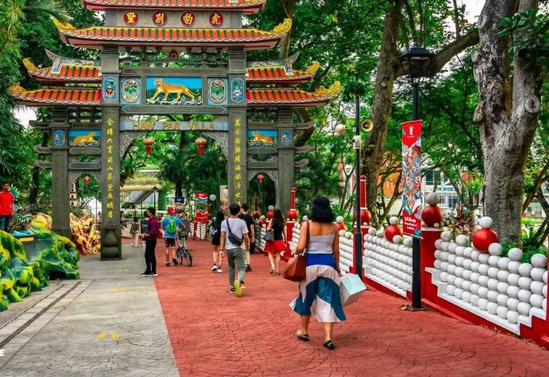 Gh&eacute; thăm Haw Par Villa: c&ocirc;ng vi&ecirc;n &ldquo;kỳ qu&aacute;i&rdquo; tại Singapore 14