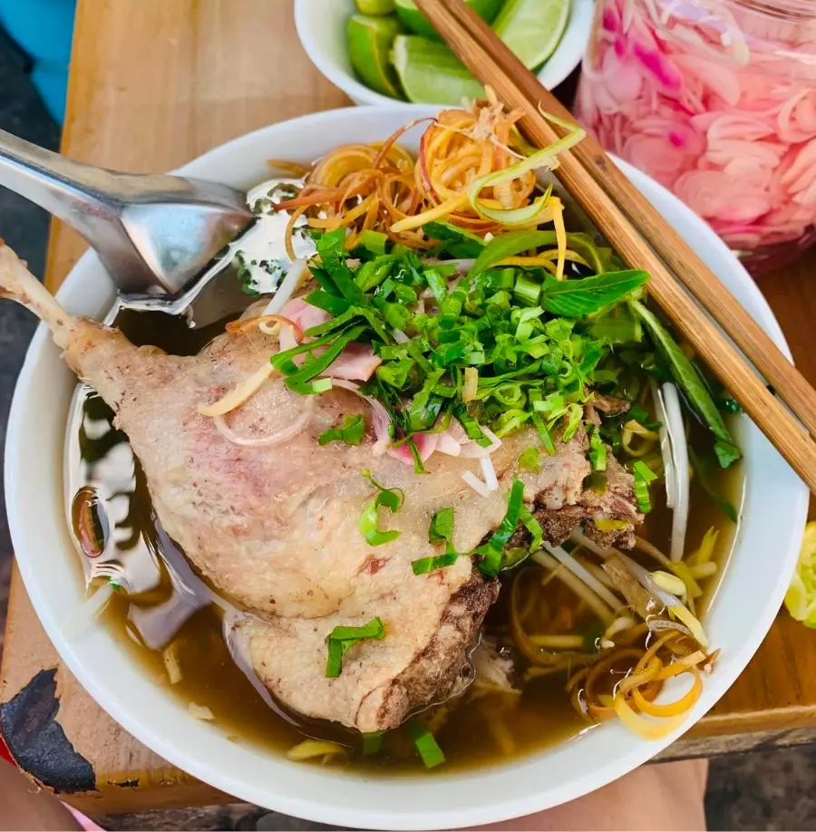 3 m&oacute;n b&uacute;n S&oacute;c Trăng chinh phục t&iacute;n đồ ẩm thực gần xa 3