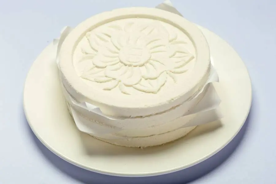 B&aacute;nh in trăng tr&ograve;n biểu tượng cho sự đo&agrave;n vi&ecirc;n, hạnh ph&uacute;c 4