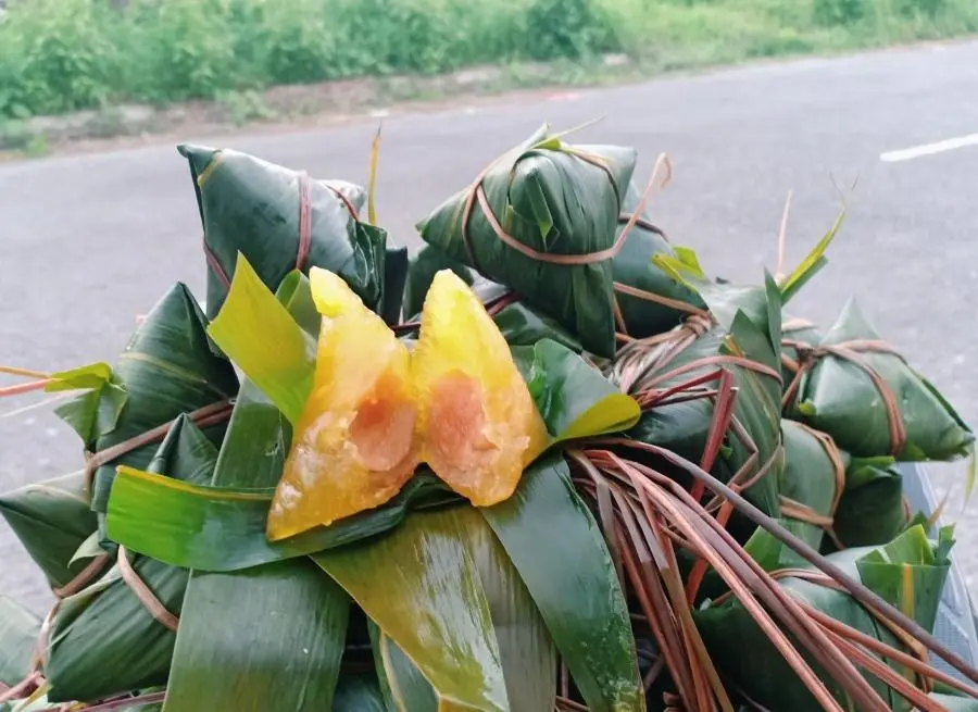 B&aacute;nh &uacute; nước tro S&oacute;c Trăng, tinh hoa ẩm thực truyền thống dịp Tết Đoan Ngọ 3