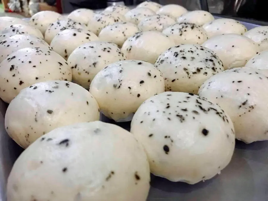 Check in The Moon Coffee TRĂNG, qu&aacute;n c&agrave; ph&ecirc; b&aacute;nh ngọt cực hot 3