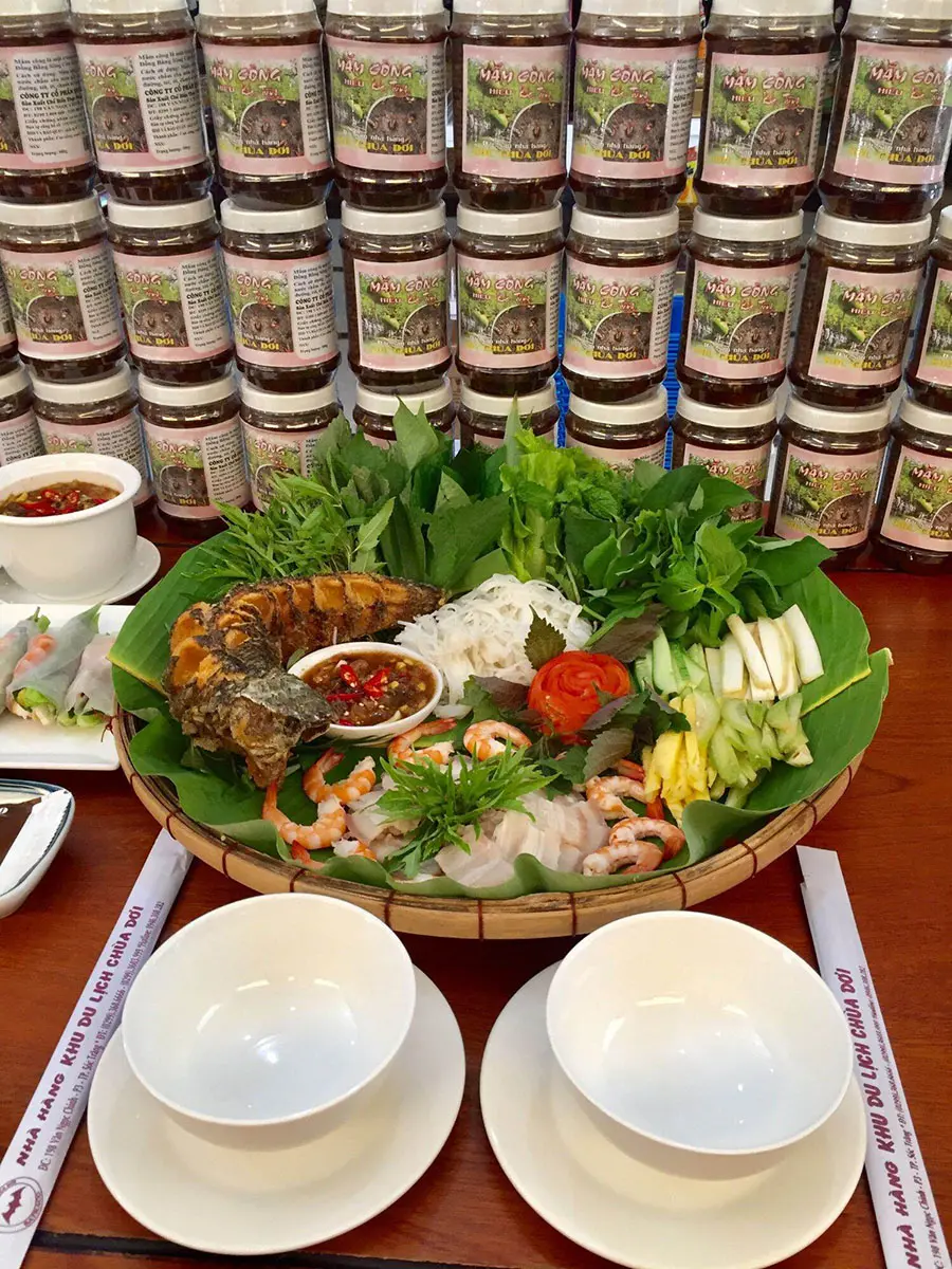 Đặc sản Mắm c&ograve;ng hiệu B&aacute; T&ugrave;ng thơm ngon nức tiếng gần xa 7