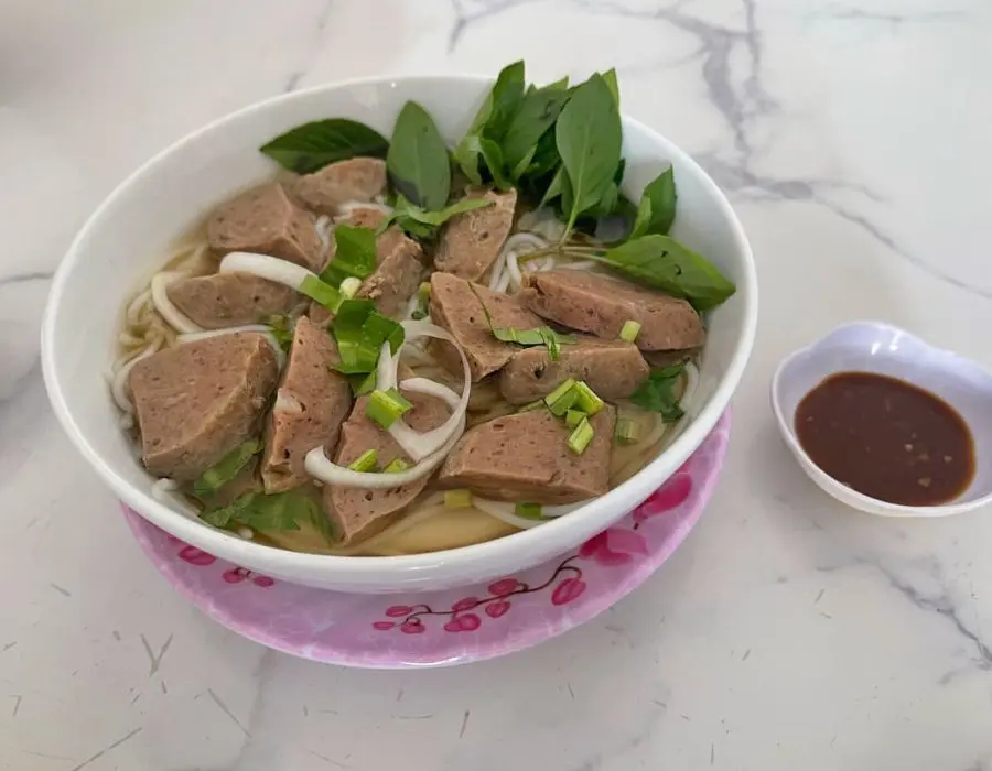 Hương vị Hủ Tiếu Nam Vang Ngọc Trinh đậm đ&agrave;, thơm ngon 5