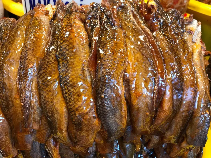 Hương vị Mắm c&aacute; l&oacute;c kho dừa S&oacute;c Trăng đậm đ&agrave;, kh&oacute; qu&ecirc;n 5