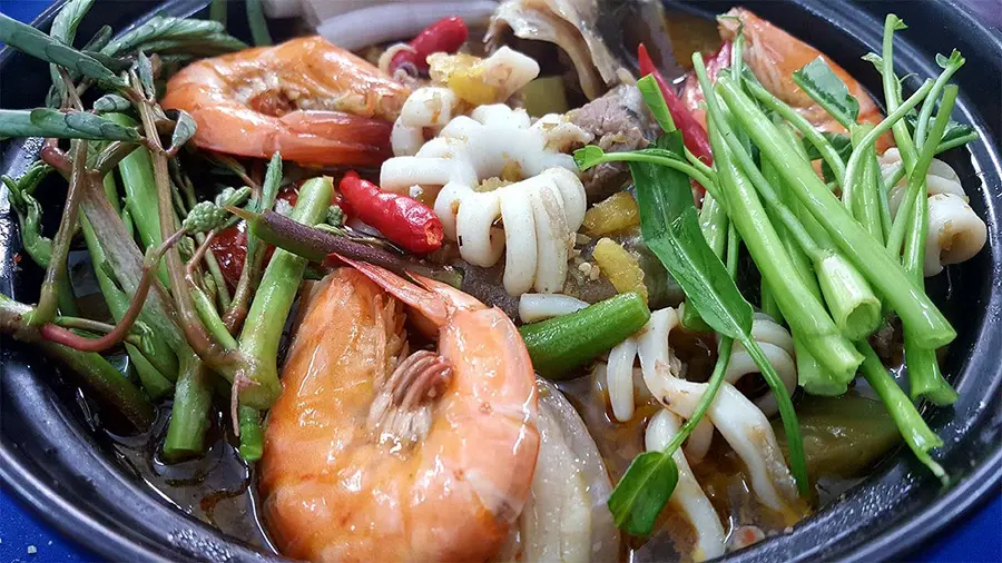 Thưởng thức Lẩu mắm S&oacute;c Trăng, đặc sản nức tiếng gần xa 6