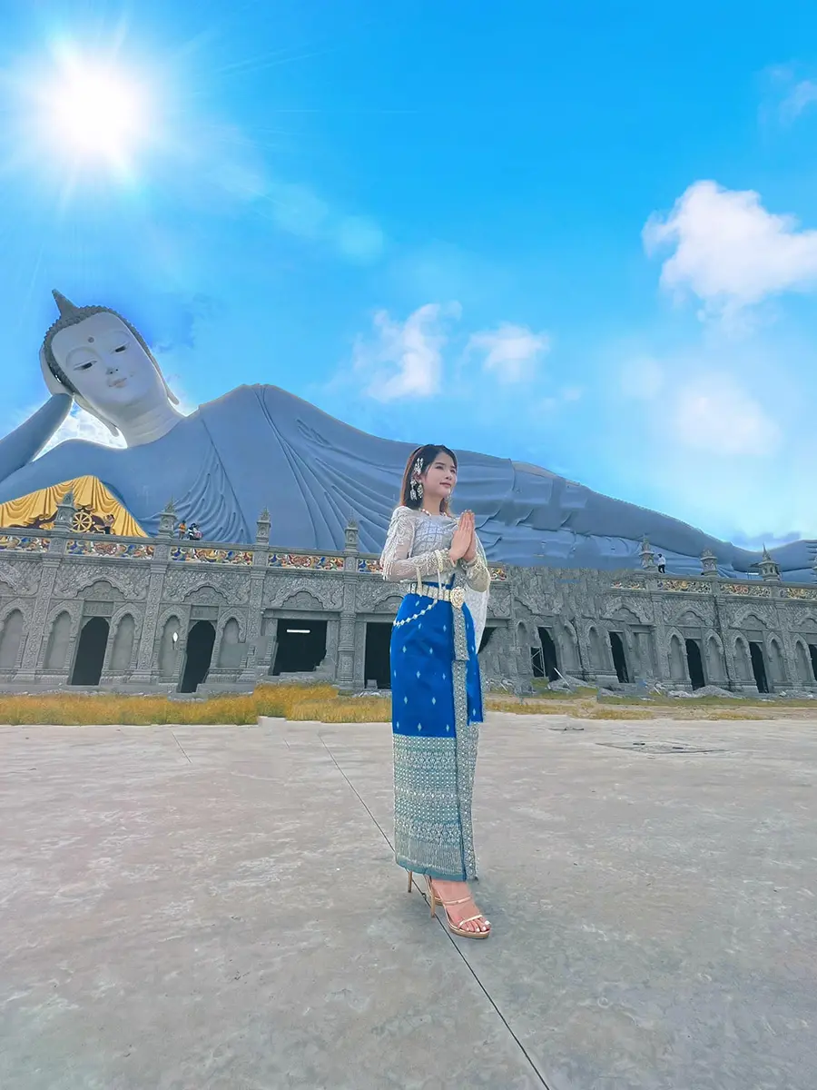 Hành trình review Chùa Bôtum Vong Sa Som Rong cùng cô nàng xinh đẹp 2