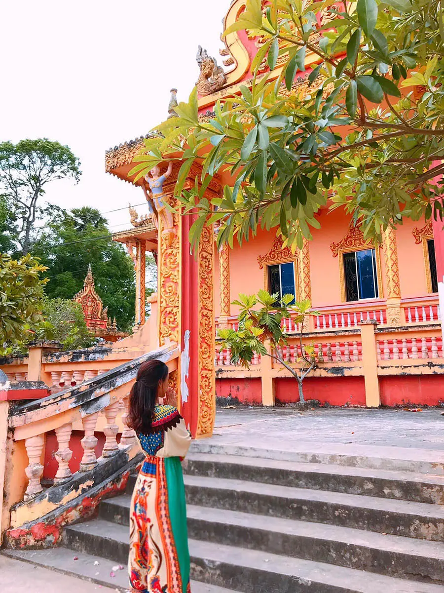 H&agrave;nh tr&igrave;nh review ch&ugrave;a S&oacute;c Trăng của c&ocirc; n&agrave;ng Mỹ Nh&acirc;n 3