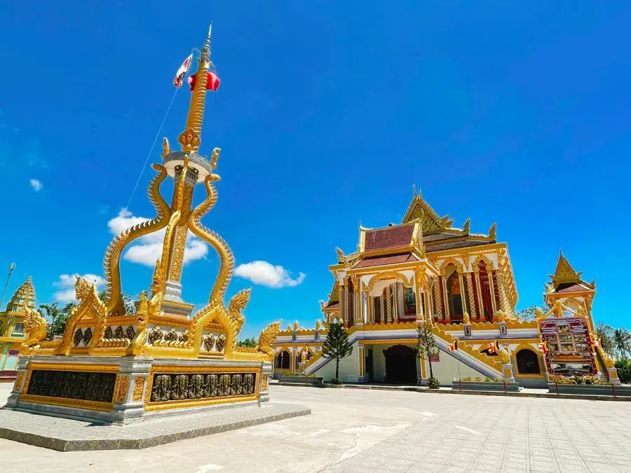 Review S&oacute;c Trăng v&agrave; tất tận tật kinh nghiệm du lịch xứ ch&ugrave;a v&agrave;ng 7