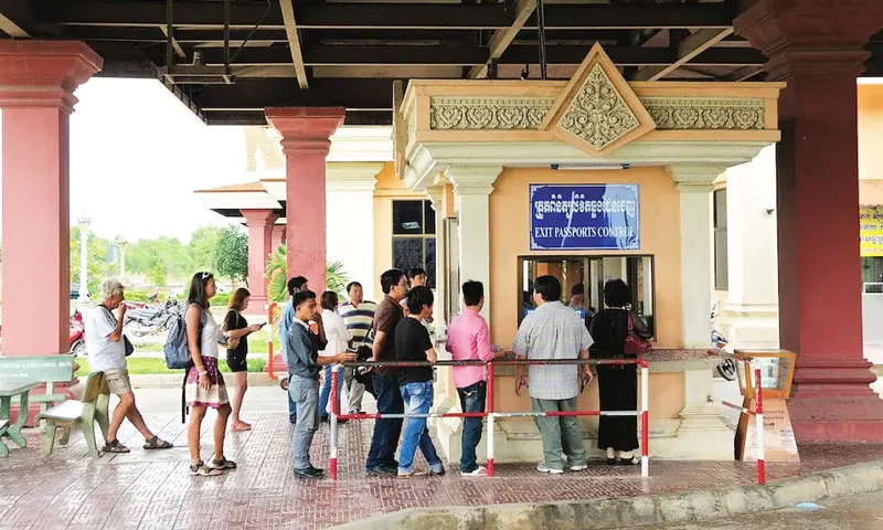 Gh&eacute; Cửa khẩu Mộc B&agrave;i T&acirc;y Ninh đổi gi&oacute;, sao lại kh&ocirc;ng bạn ơi 8