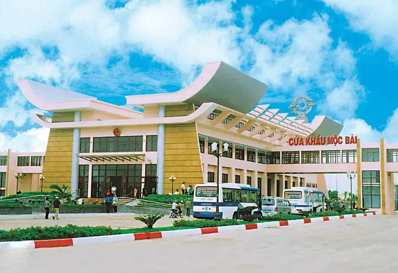 Gh&eacute; Cửa khẩu Mộc B&agrave;i T&acirc;y Ninh đổi gi&oacute;, sao lại kh&ocirc;ng bạn ơi 7