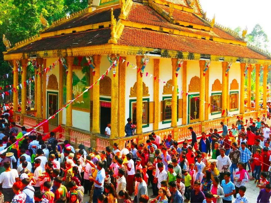 Kh&aacute;m ph&aacute; Ch&ugrave;a K&agrave; Ốt với lối kiến tr&uacute;c Phật gi&aacute;o Nam t&ocirc;ng đặc sắc 3