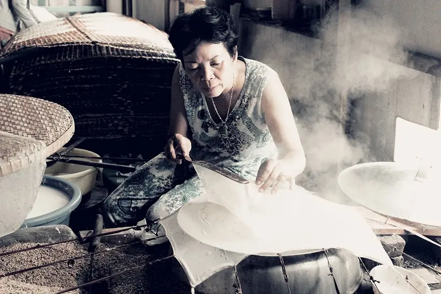 L&agrave;ng nghề b&aacute;nh tr&aacute;ng Trảng B&agrave;ng, n&eacute;t đẹp truyền thống của người d&acirc;n Nam Bộ 9