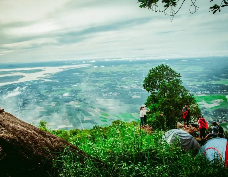 Trải nghiệm Cắm trại tại núi Bà Đen, ai cũng nên thử một lần