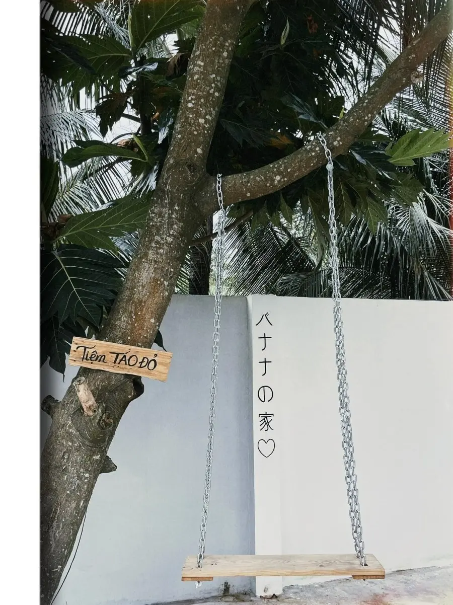 Đến Tiệm c&agrave; ph&ecirc; T&aacute;o đỏ, bạn như bước v&agrave;o một thế giới kh&aacute;c 5