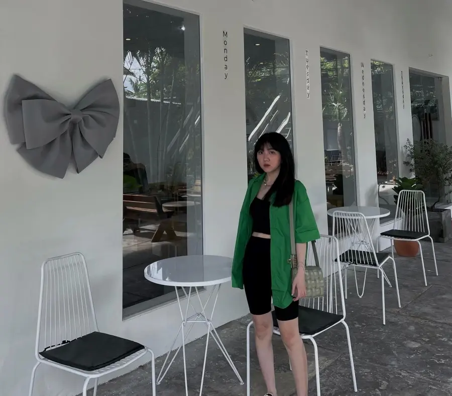 Đến Tiệm c&agrave; ph&ecirc; T&aacute;o đỏ, bạn như bước v&agrave;o một thế giới kh&aacute;c 7