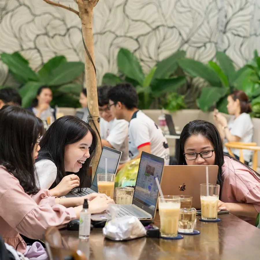 Dovezi Coffee, quán cà phê phong cách industrial độc đáo 10
