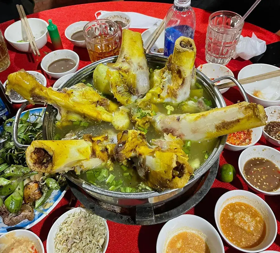 Thưởng thức Bò Tơ Năm Sánh với hương vị đậm đà khó quên 9