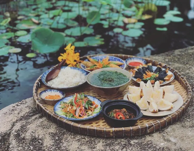 Ghé Nhà hàng sinh thái Lạc Viên hòa mình vào không gian xanh mát