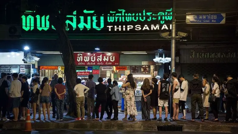 Pad Thai, món ăn đậm đà tinh túy ẩm thực xứ Chùa Vàng 5