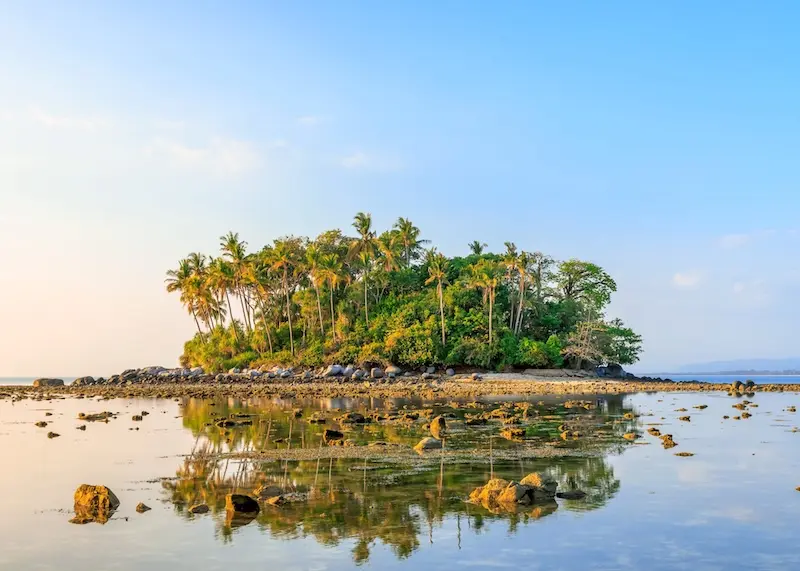 Du lịch Phuket Tết: Kh&aacute;m ph&aacute; thi&ecirc;n đường nhiệt đới đầu năm 3