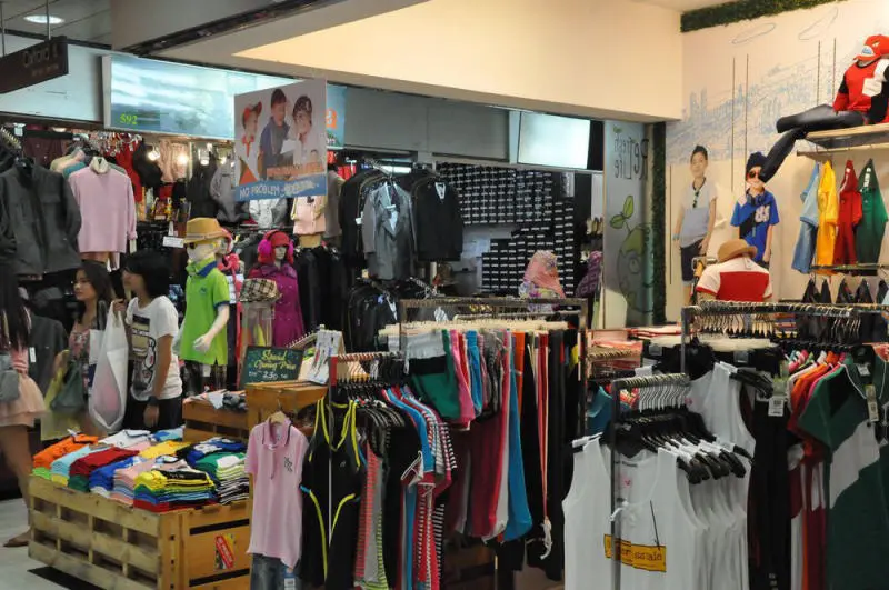 Review chợ Pratunam nhộn nhịp và sầm uất nhất Bangkok 6
